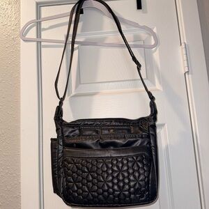 Lug Flutter SE - NWOT